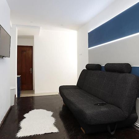 1 Bdrm Apartment In City Center Bucarest Exterior foto