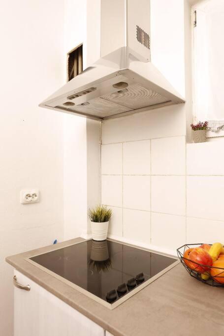 1 Bdrm Apartment In City Center Bucarest Exterior foto